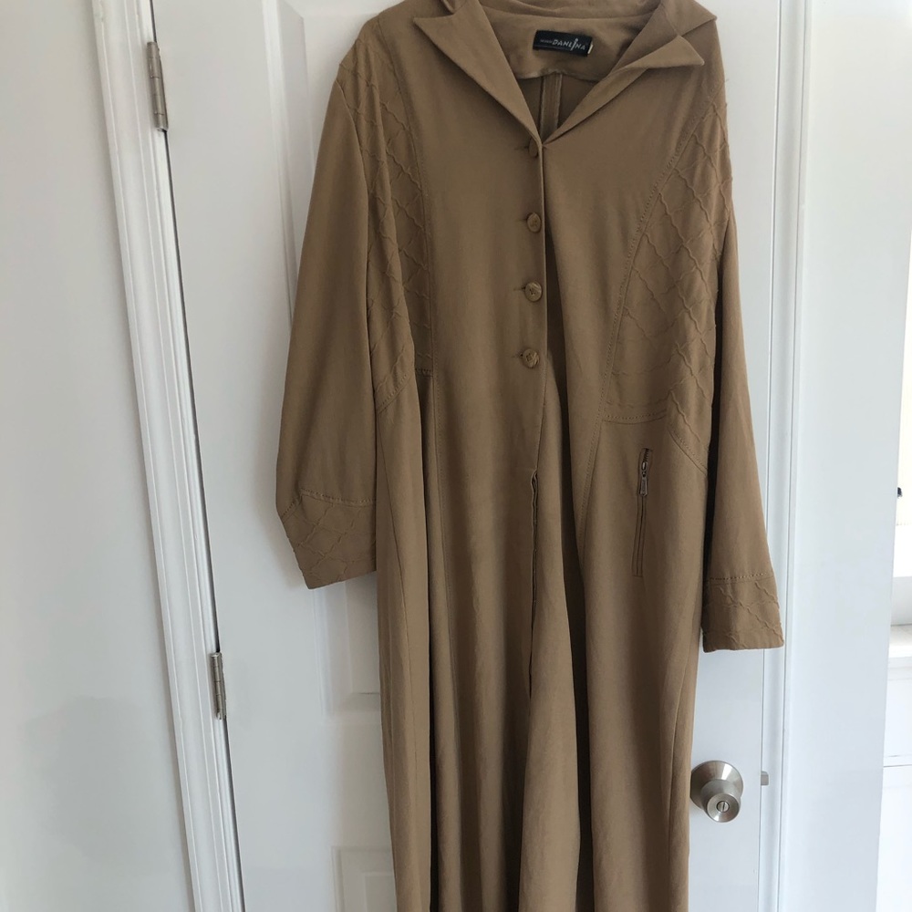 Muslim Abaya With Beautiful Designs